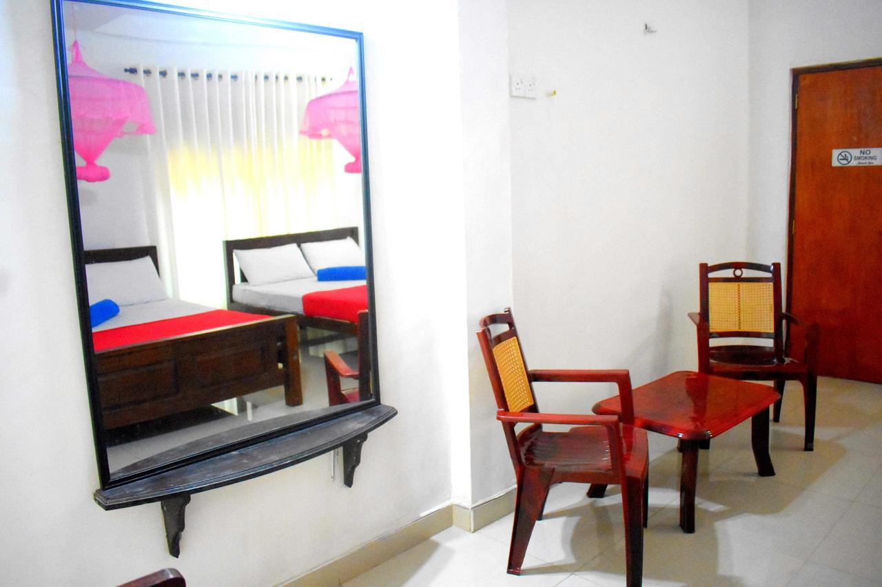 Hotel Lion Rest Anuradhapura Zewnętrze zdjęcie