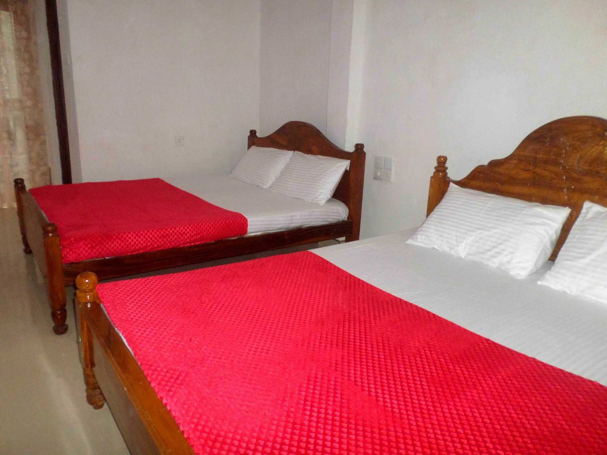 Hotel Lion Rest Anuradhapura Zewnętrze zdjęcie