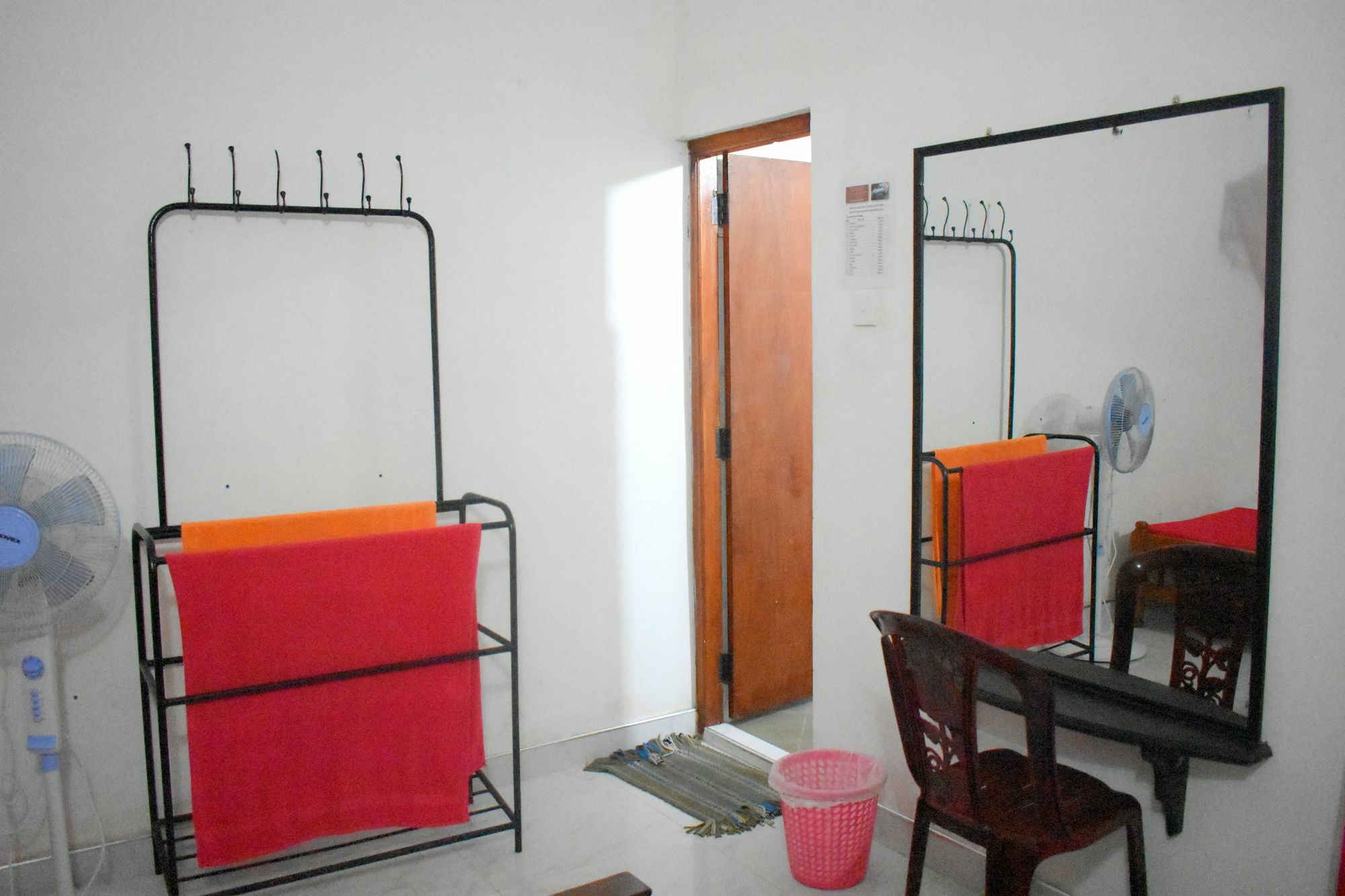 Hotel Lion Rest Anuradhapura Zewnętrze zdjęcie